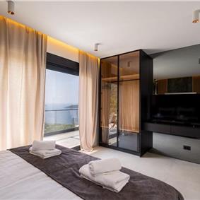 4 bedroom villa with pool in Dubrovnik region, sleeps 8 